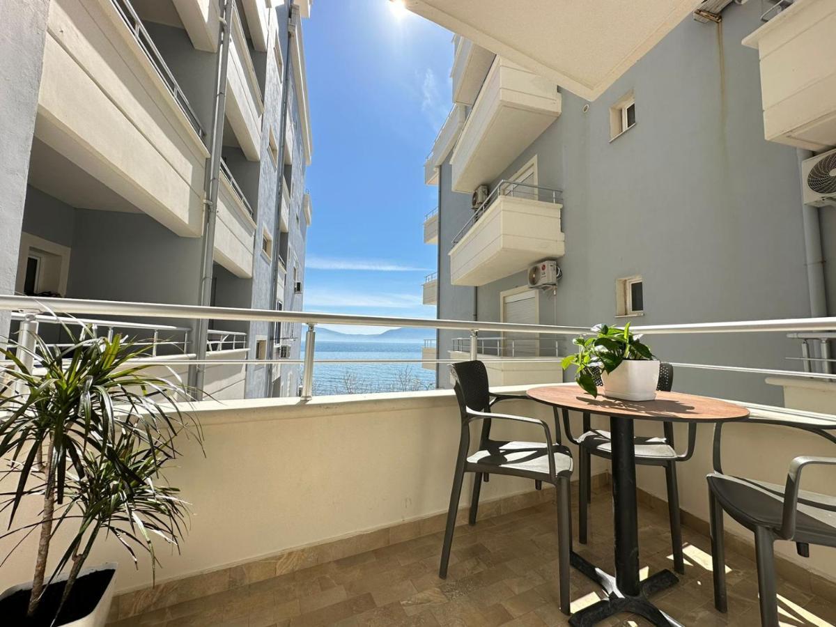 Trea Accomodations - On Private Beach With Sunbed & Umbrella Vlore Ngoại thất bức ảnh