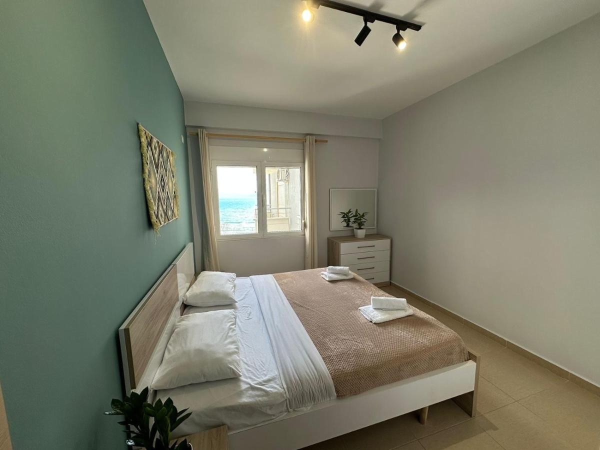 Trea Accomodations - On Private Beach With Sunbed & Umbrella Vlore Ngoại thất bức ảnh