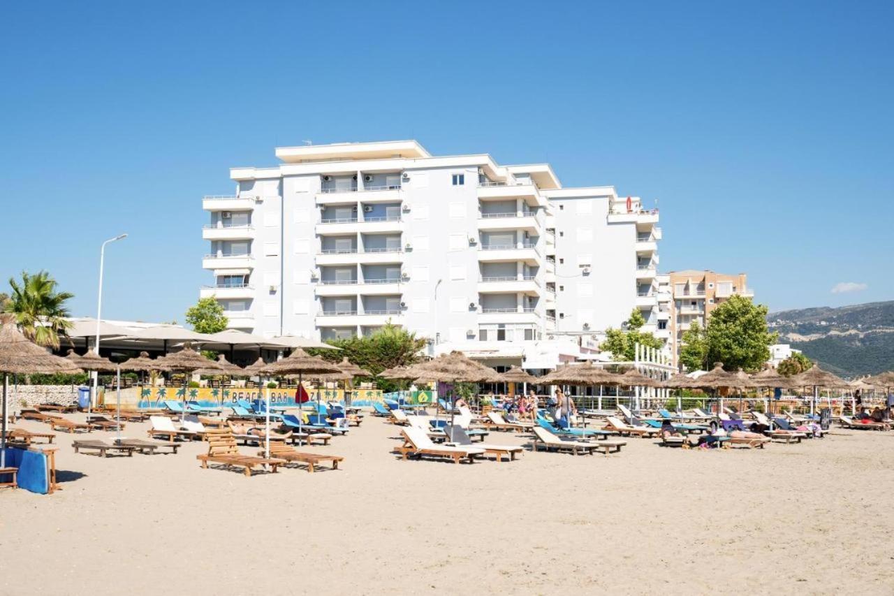 Trea Accomodations - On Private Beach With Sunbed & Umbrella Vlore Ngoại thất bức ảnh